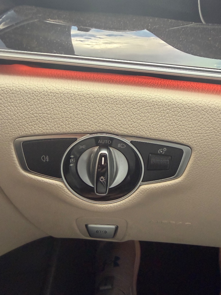 2021 Mercedes-Benz E-Class E350 - Photo 10